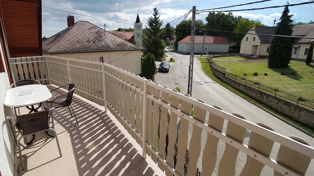 Villa Nora Hévíz Exterior foto